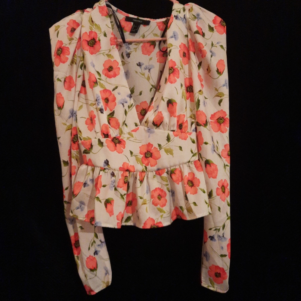Rue 21 size small blouse